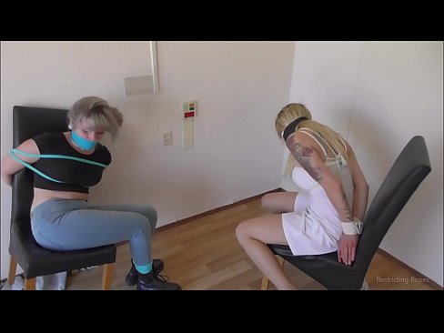 ❤️ Fíkill / bundin og kæfð / stúlka í neyð ❤️ Rússneskt klám á klám is.drpornofilme.ru